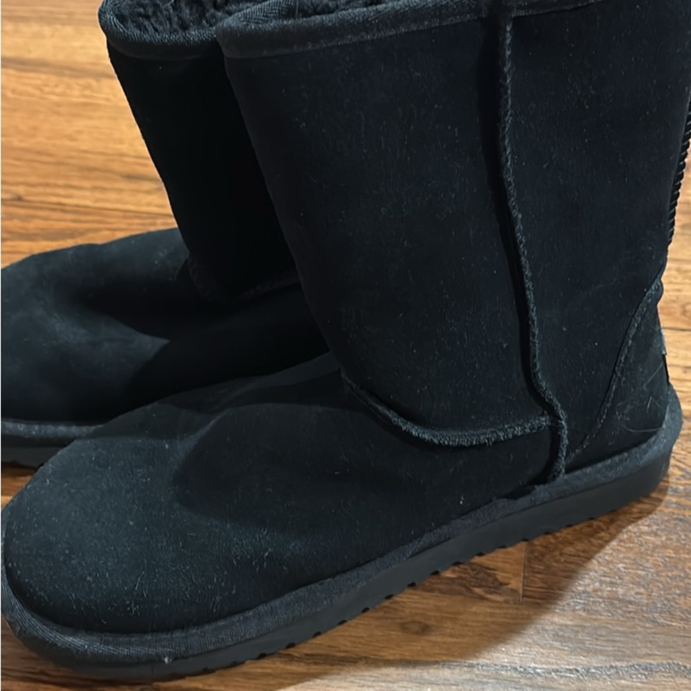 Koolaburra Black Suede ugg boots